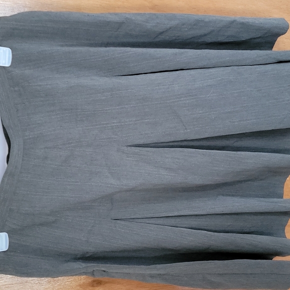 Hillard and Hanson Size 12 Pleated Skirt - Picture 7 of 10